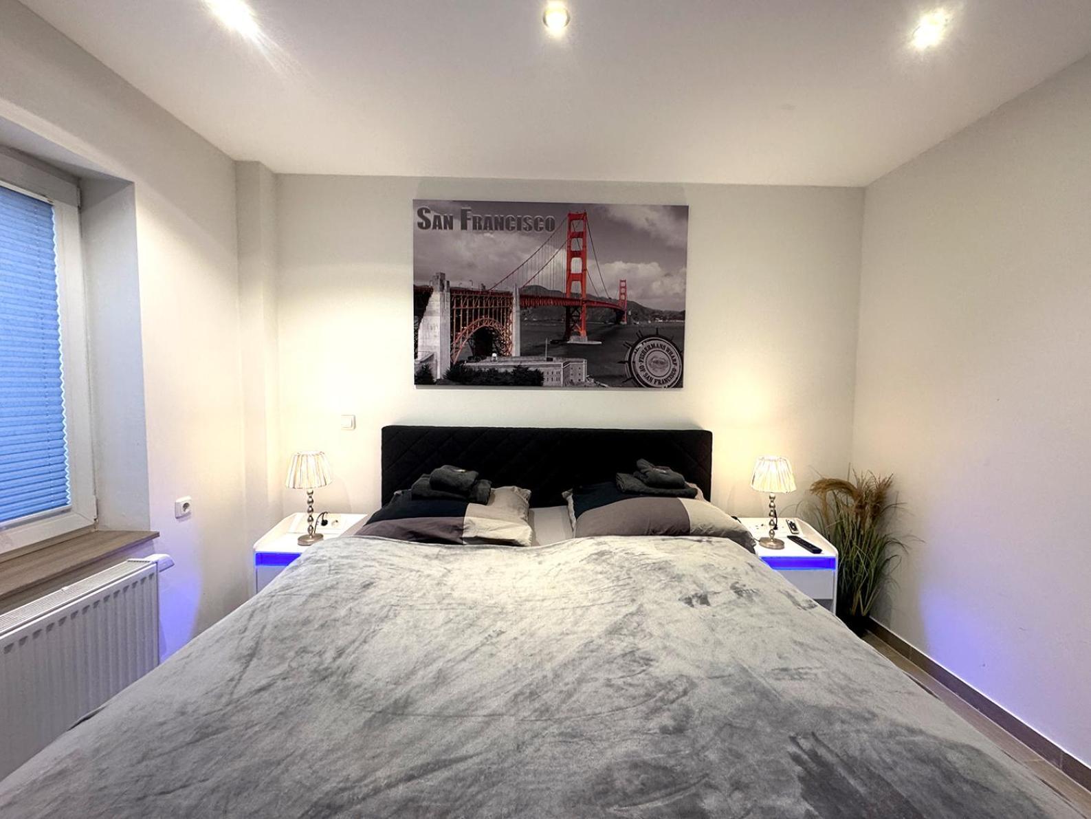 Ferienwohnungen Arp "2D" Mit Terrasse Und Parkplatz Itzehoe Exterior foto